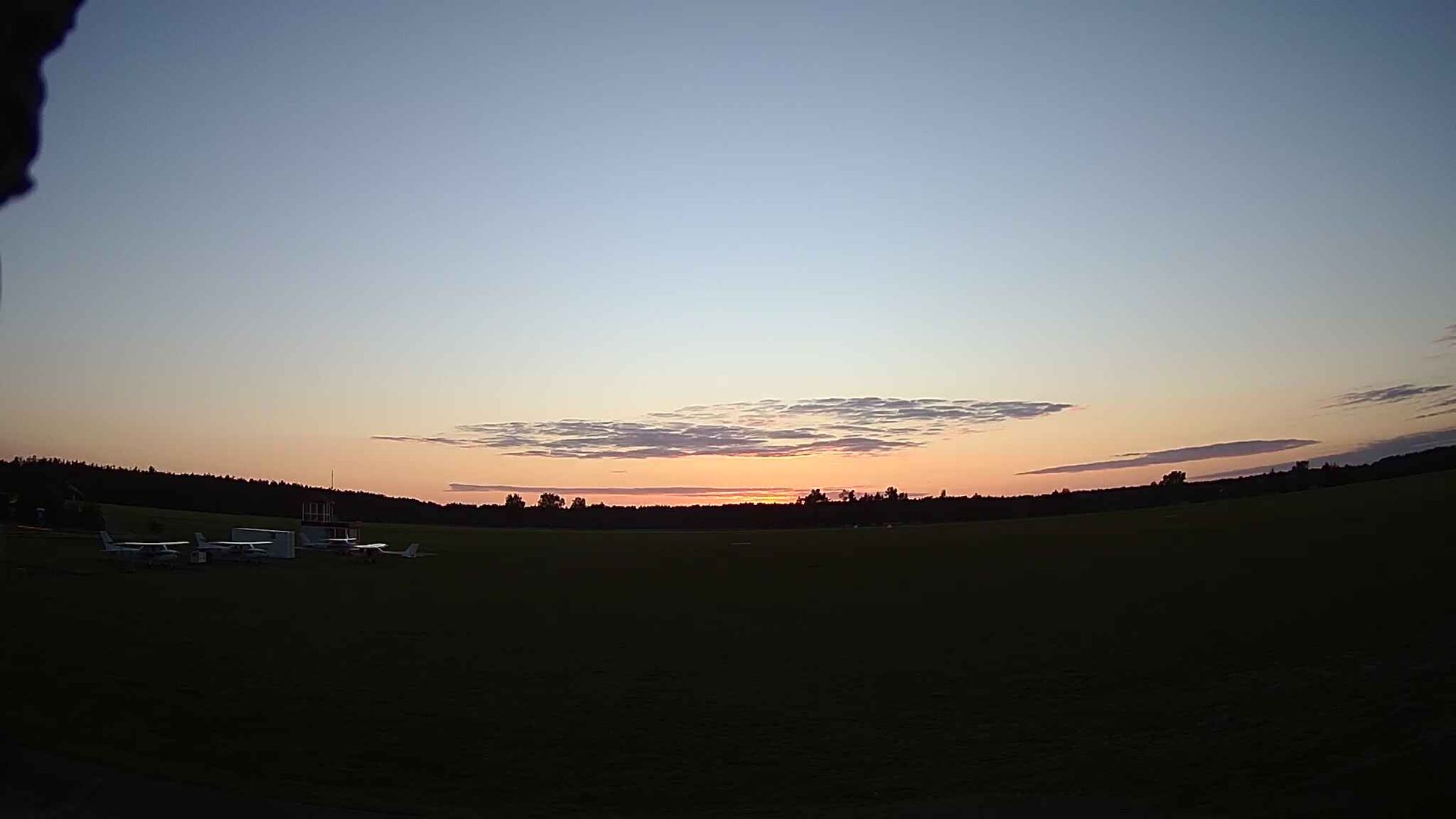 Baltoji Voke: Paluknio Aerodromas