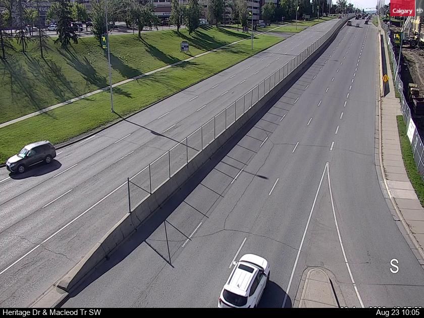 Kingsland: Heritage Drive - Macleod Trail S