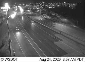 Fife: I-5 at MP 135.2: Puyallup River Bridge