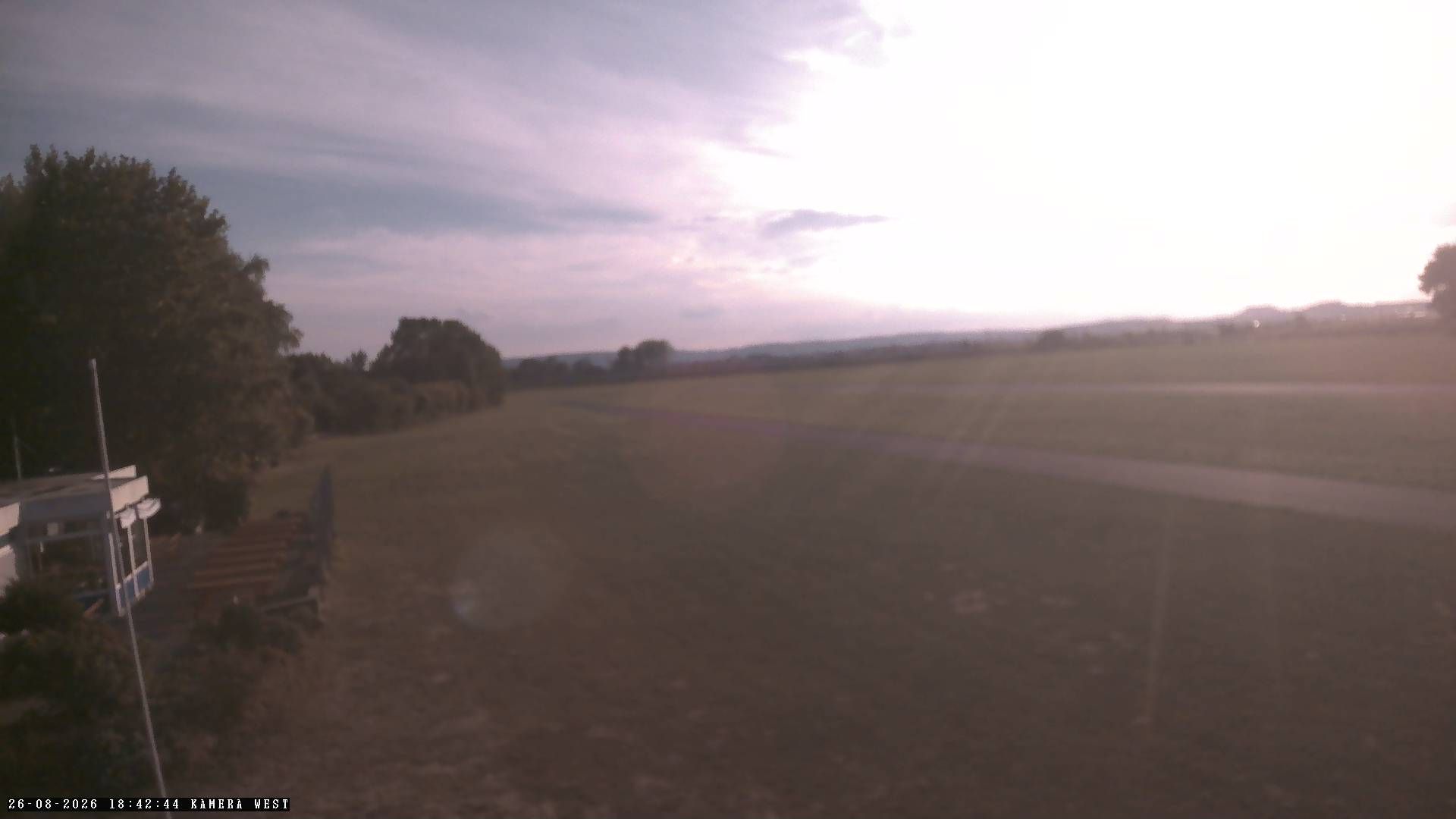 Ehringen › West: edno: RWY 04