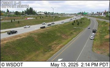 Oakland: I-5 at MP 132.1: S 38th St looking North