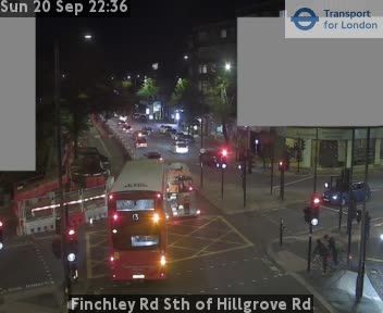 London: Finchley Rd Sth of Hillgrove Rd