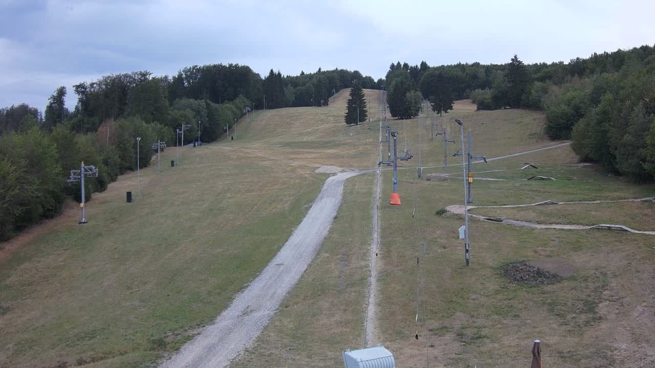 Nova Bana › South-West: SKI centrum DROZDOVO