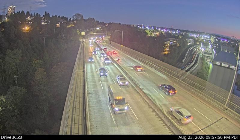 Vancouver › South: Ironworkers Memorial Bridge, mid-span, looking south