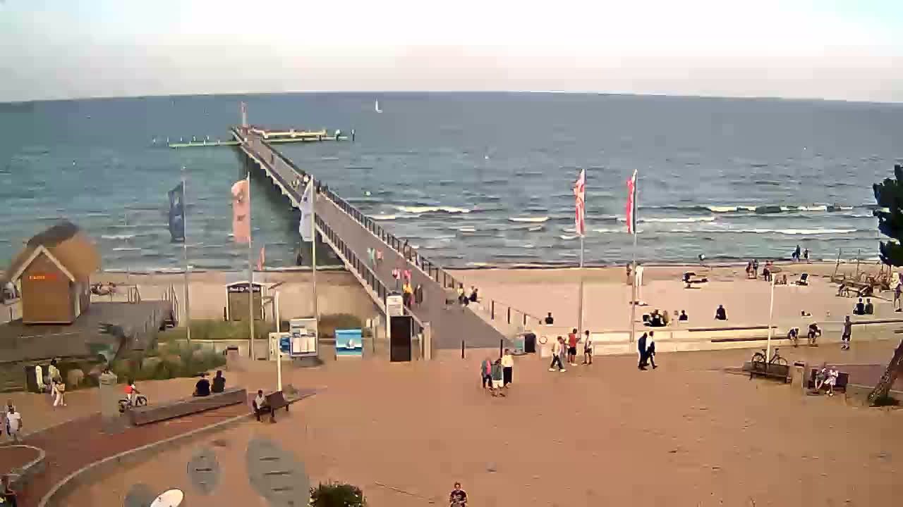 Scharbeutz: Livespotting - Live vom Seebrückenvorplatz in - an der Ostsee