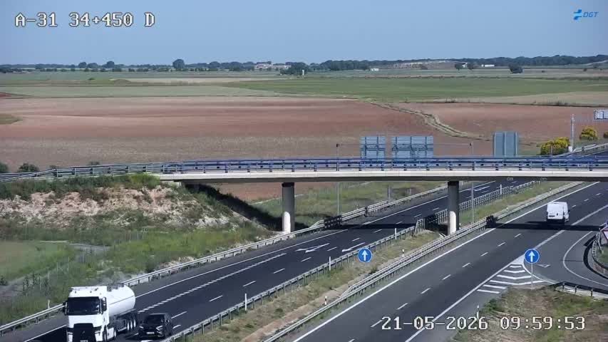 La Roda › West