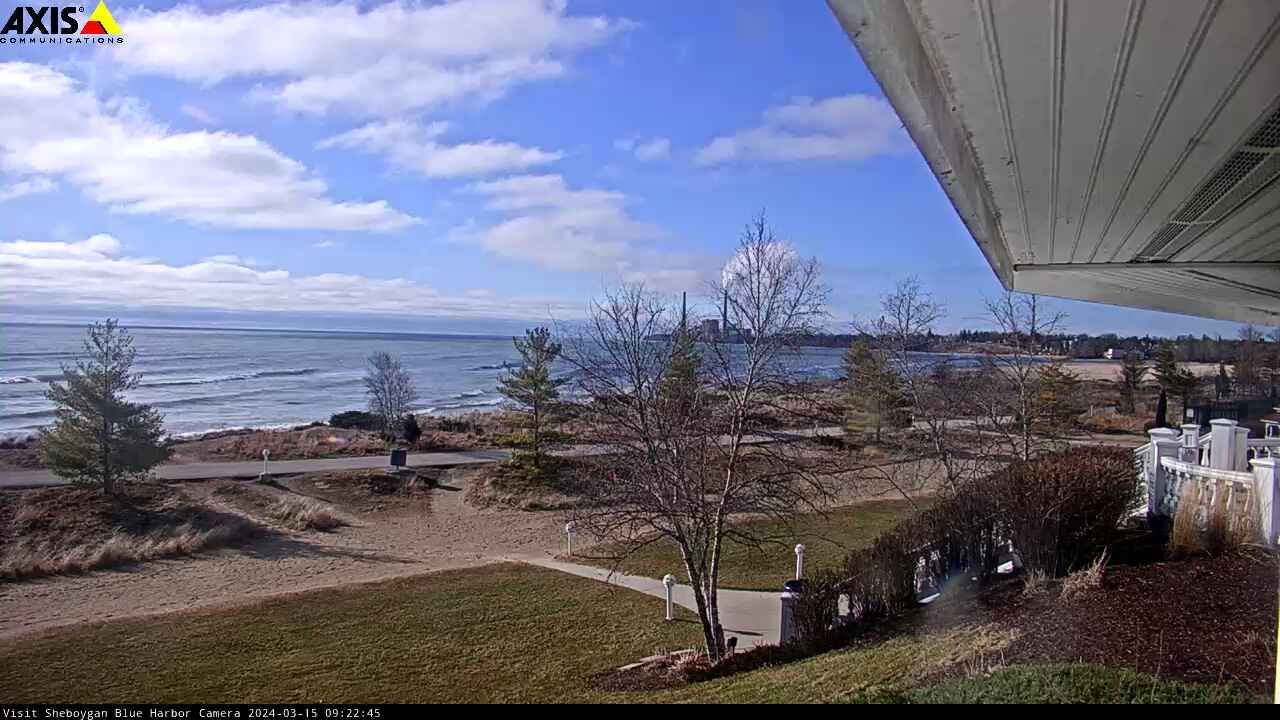 Sheboygan › North-East: Blue Harbor Resort