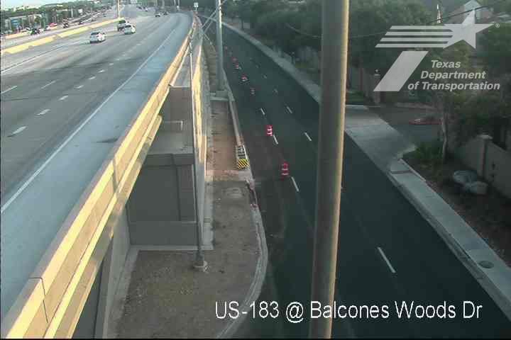 Austin › North: US-183 @ Balcones Woods Dr