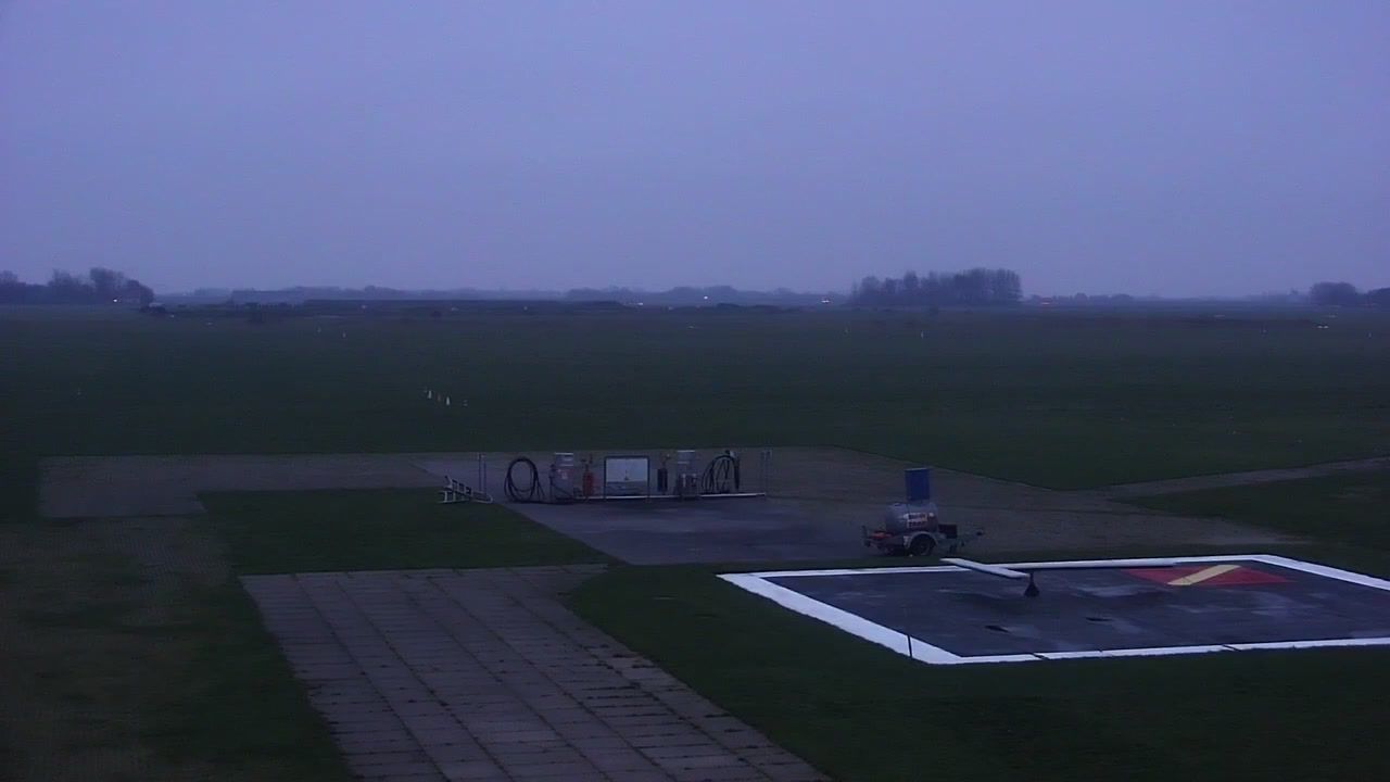 Texel: LIVE HD PTZ camera at - international airport, Holland. (The)
