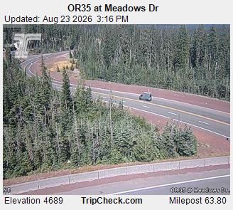 Hood River: ORE35 at Meadows Dr
