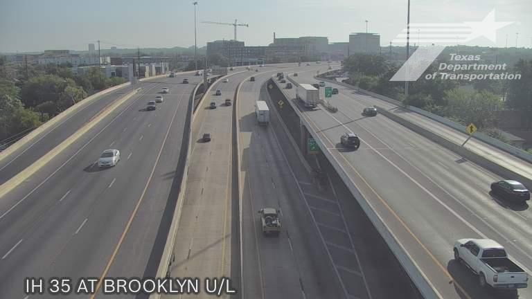 San Antonio › North: IH 35 at Brooklyn (Upper Lvl)