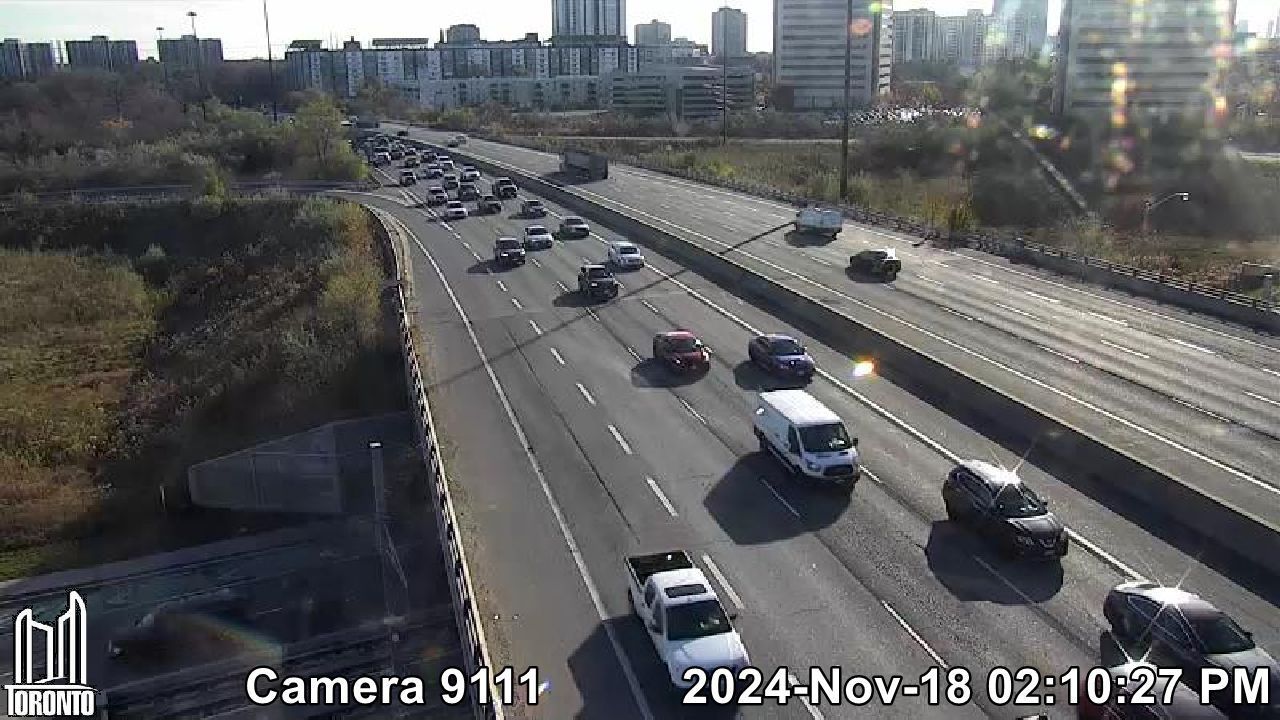 Toronto: Don Valley Parkway near Eglinton Ave