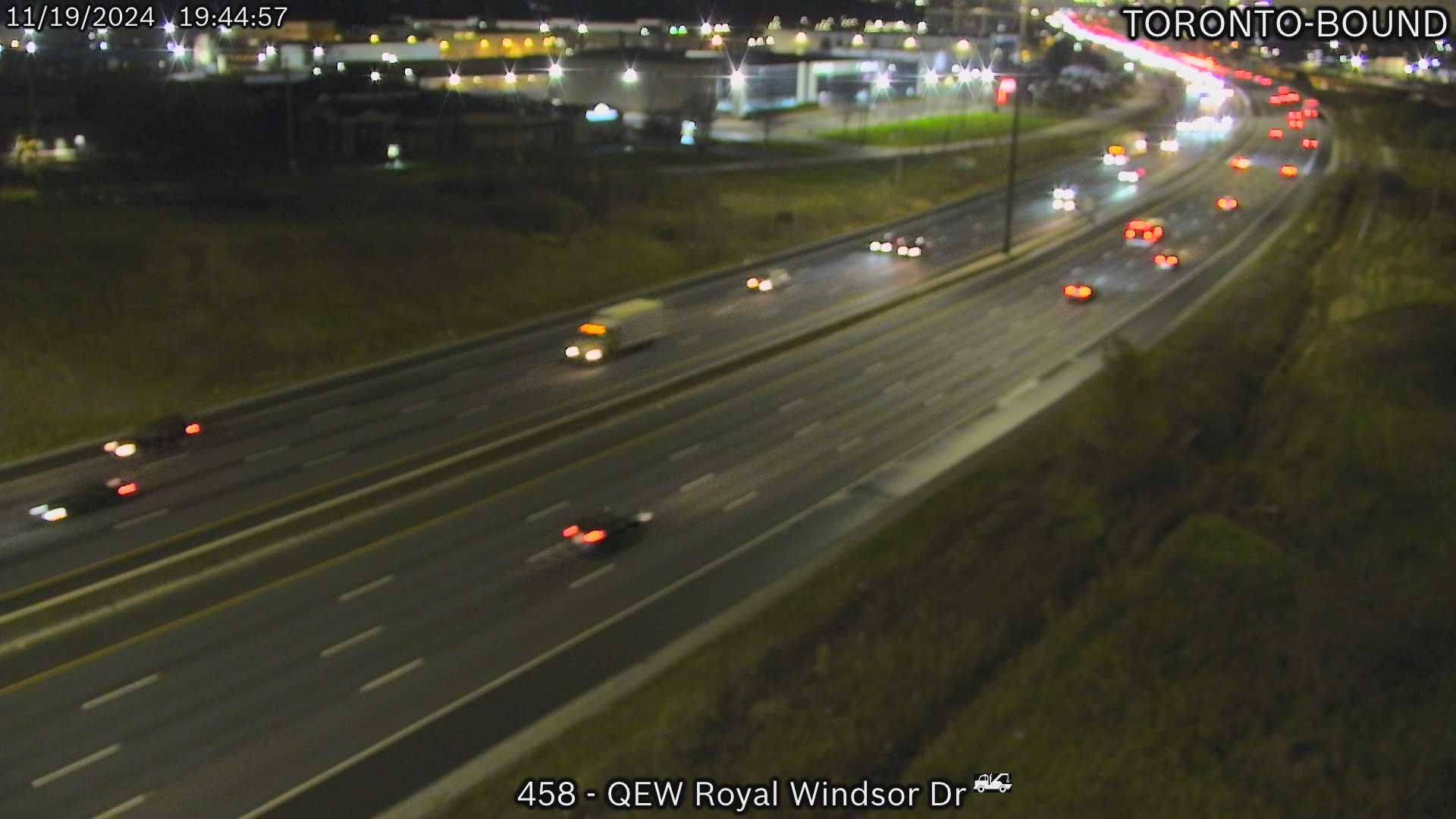 Ennisclare Park: QEW near Royal Windsor Drive