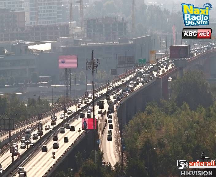 New Belgrade Urban Municipality: Gazela Bridge - Galerija Belgrade