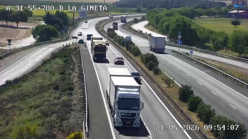 La Gineta › East