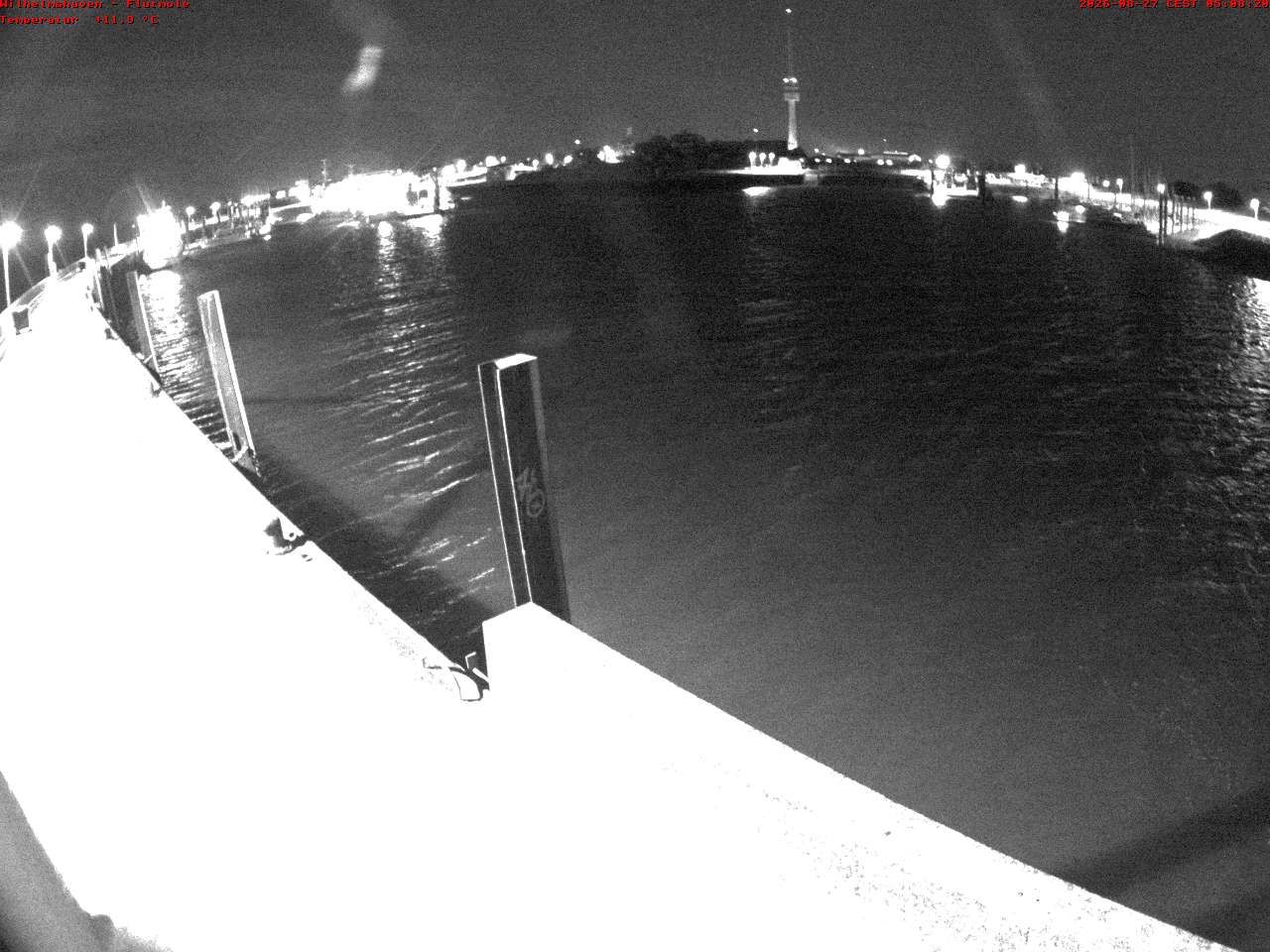 Varel › North-West: Wilhelmshaven - Flutmole: Wilhelmshaven - Flutmole, Blick auf die Nassaubrücke und die Mittelbrücke