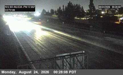 Mission Viejo › North: I-5 : North of La Paz Road (South of Alicia)