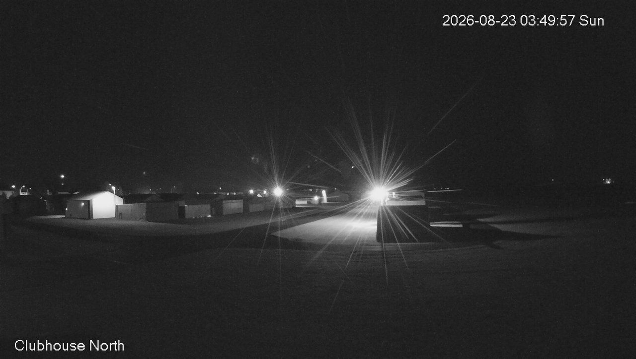 Lacombe › North: Lacombe airport - Lacombe Regional Airport
