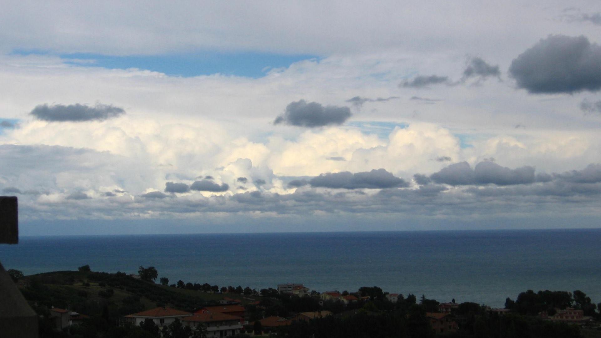 Kurunthancode › South: Muttom Beach