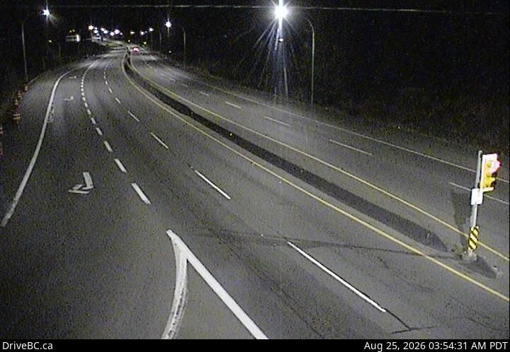 Mill Bay › North: Hwy 1 at Shawnigan - Rd, looking north