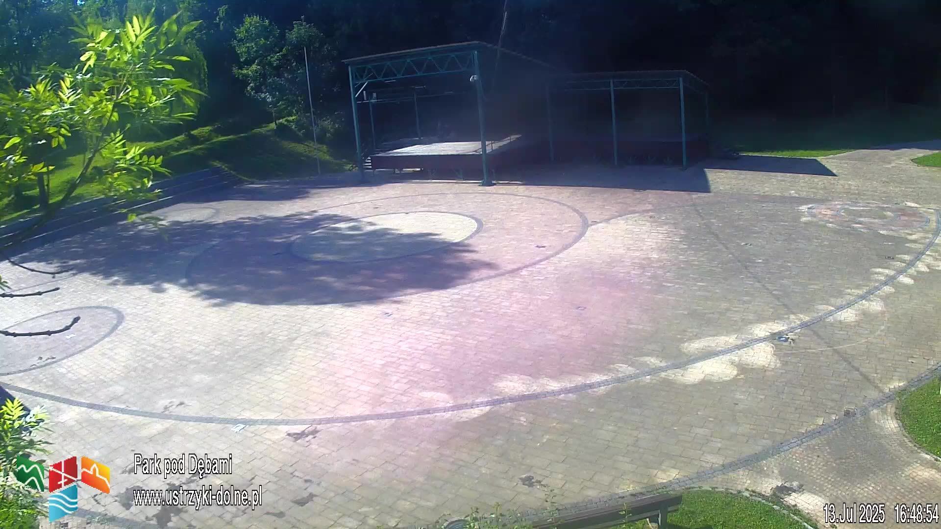 Ustrzyki Dolne › North-West: Park Pod Dębami
