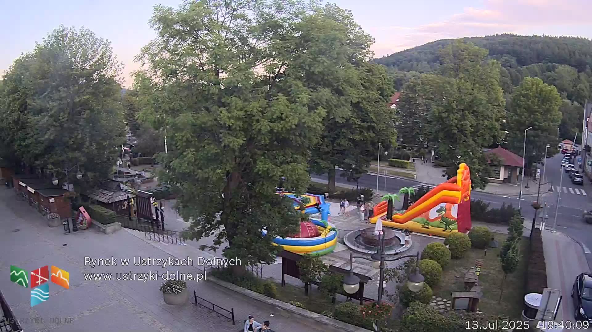 Ustrzyki Dolne: Market square