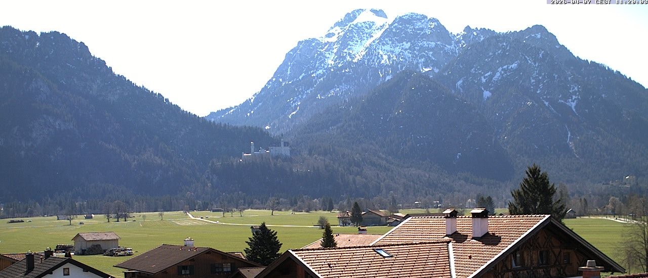 Hohenschwangau › South-East: Neuschwanstein Castle