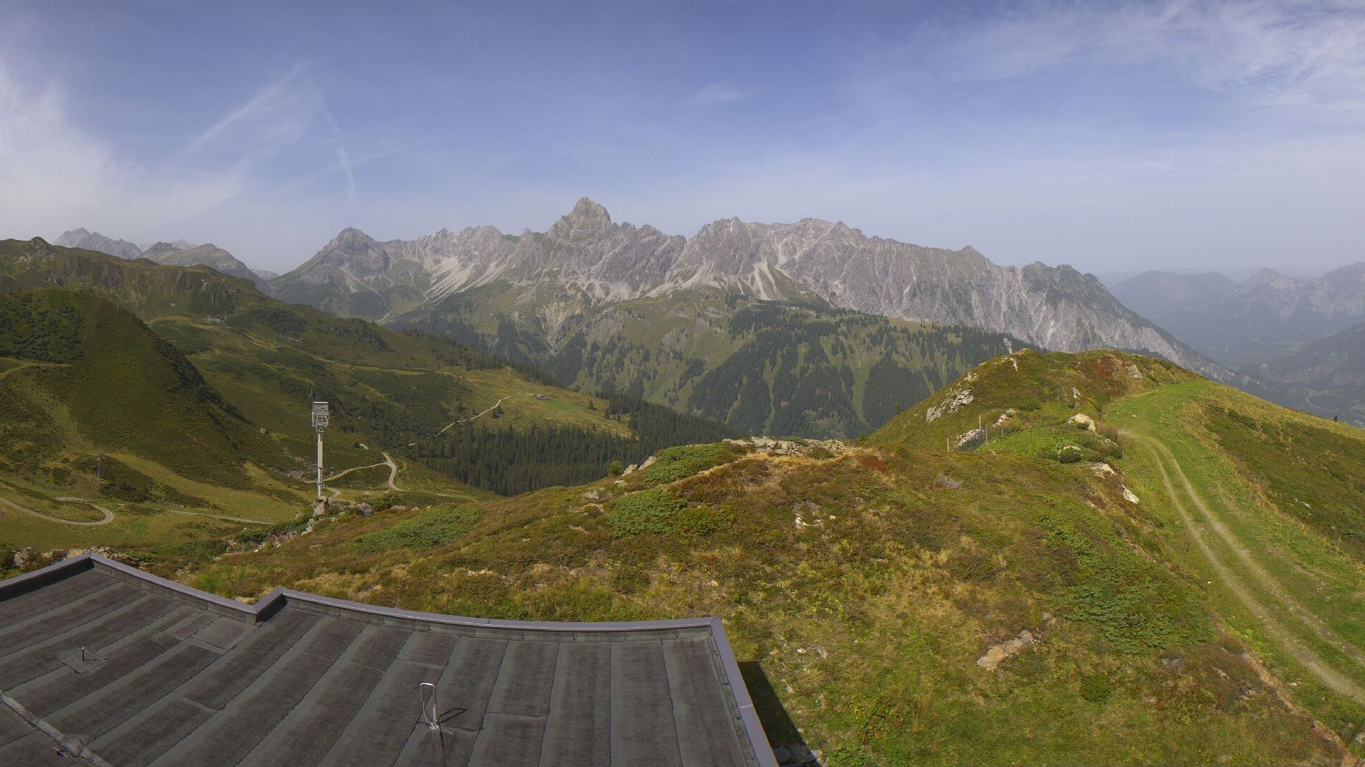 Gemeinde Tschagguns: Hüttenkopfbahn Bergstation - Aussergolmbahn Bergstation - Bewegungsberg Golm - Berghof Golm - Familie Roman Tagwercher - Tschaggunser Mittagspitze - Tschagguns - Zimba - Sulzfluh - Schruns