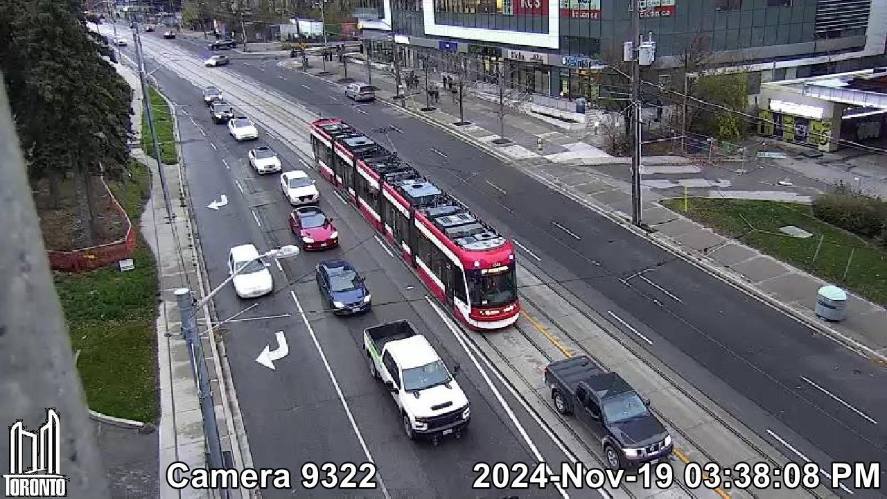 Etobicoke: Lake Shore W near Park Lawn Rd