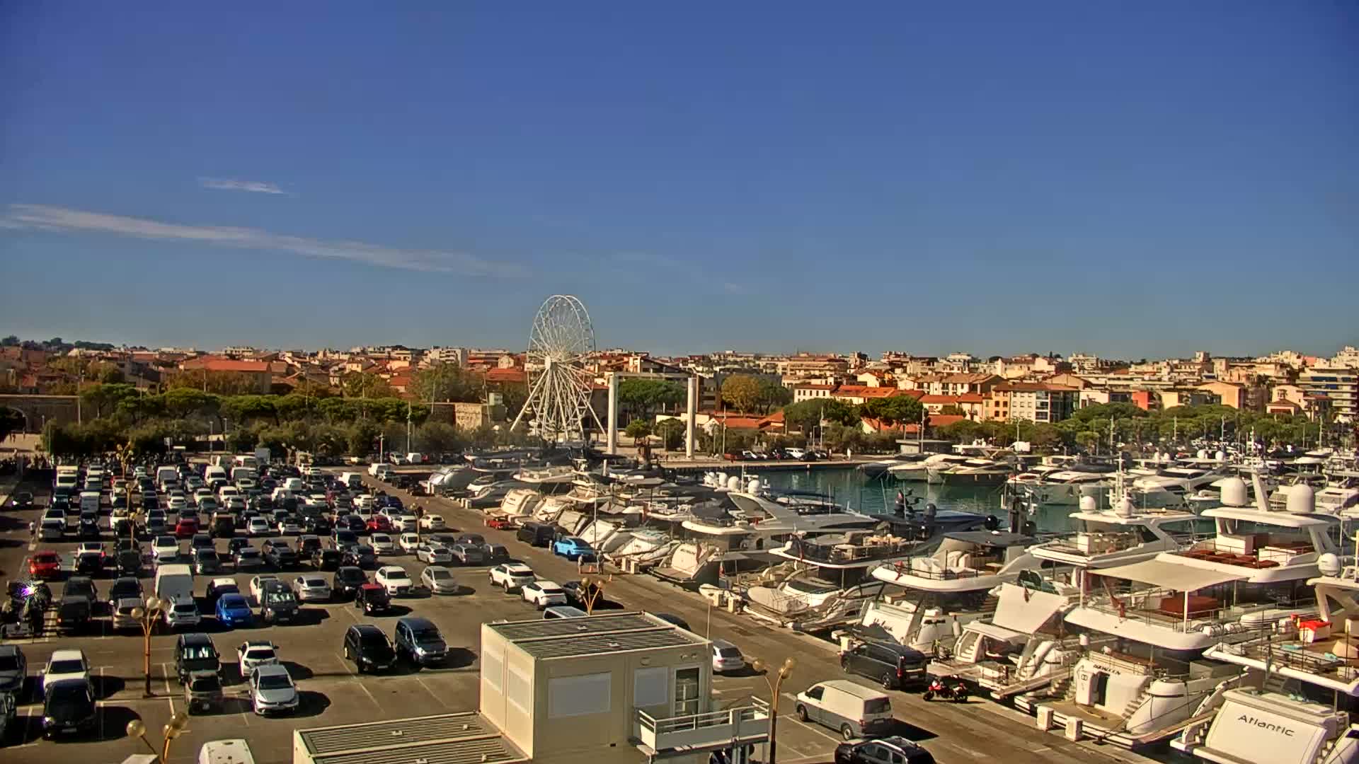 Webcam Antibes Juan-les-Pins: Port of Antibes
