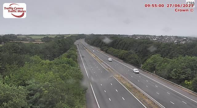 Cornelly: Pyle - M4 westbound at junction 37 (Pyle)