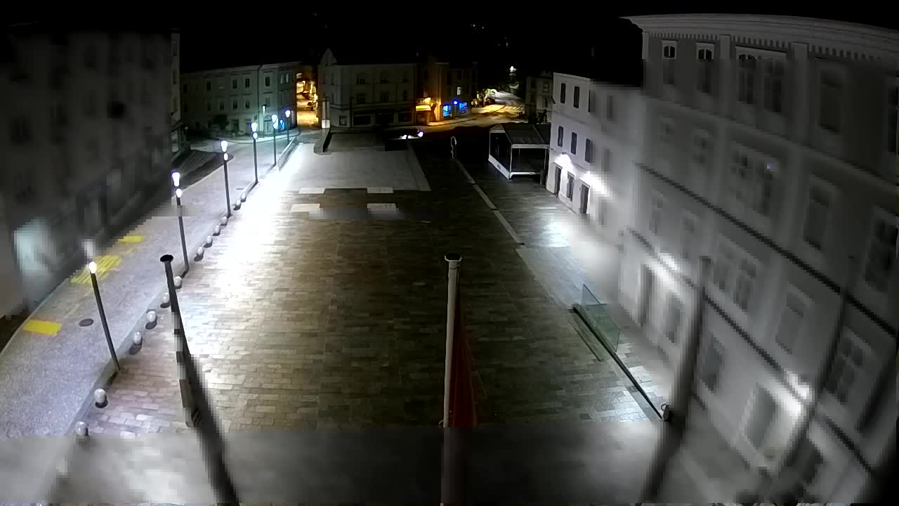 Webcam Idrija: Mestni Trg (House of Painter Jurij Tavčar)