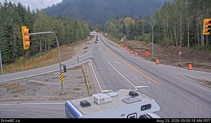 Big Eddy Settlement › West: Hwy 1 at Hwy 23 in Revelstoke, looking west