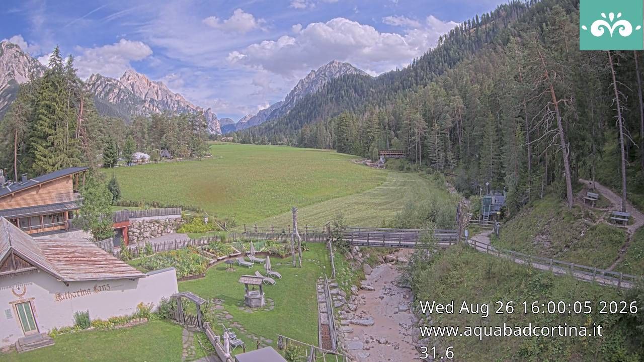 Al Plan de Mareo - St. Vigil in Enneberg - San Vigilio di Marebbe › South-East: Piz da Peres - Parco naturale di Fanes-Sennes-Braies - Fodara Vedla