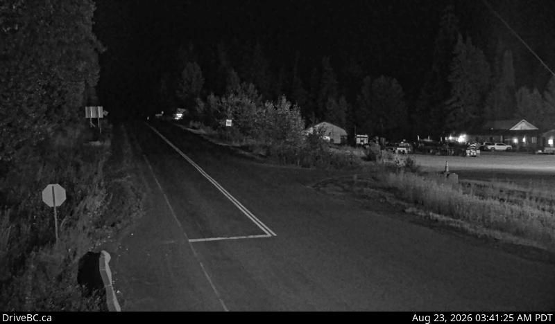 Stewart › North: Hwy 37 and Hwy 37A at Meziadin Junction, looking north