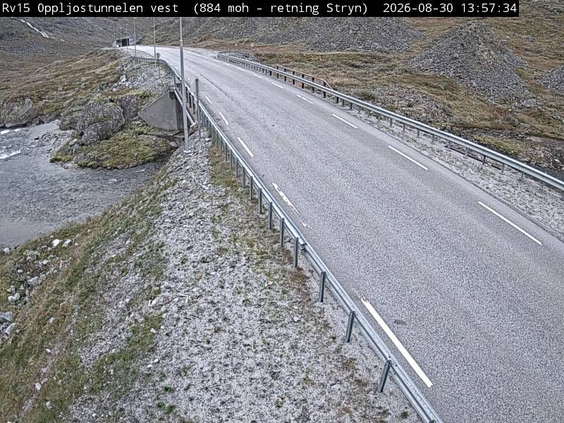 Stryn: R15 Oppljostunnelen vest