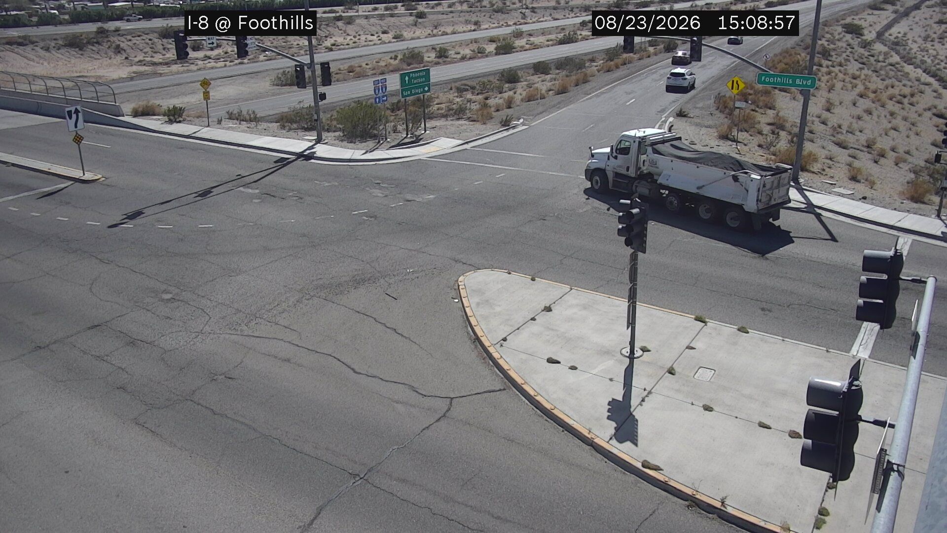 Fortuna Foothills › North: I-8 NB 14.20 @Foothills