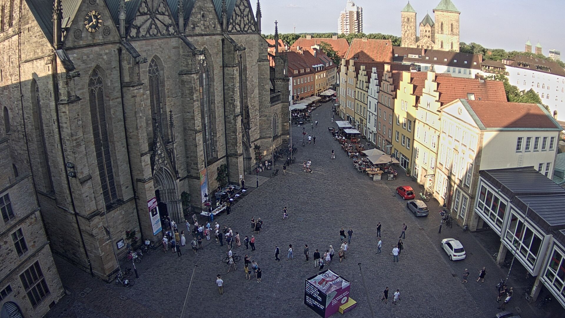 Osnabruck: Blick auf den Marktplatz vom Rathaus