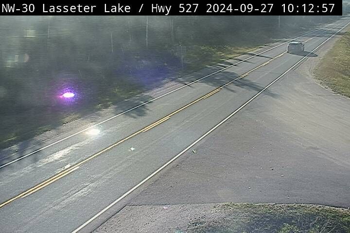 Unorganized Thunder Bay District: Highway 527 near Lasseter lake