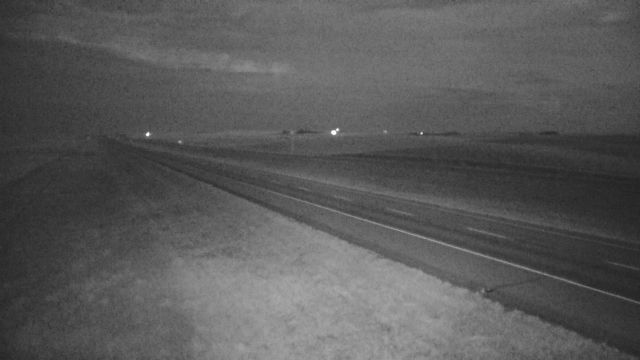 Cluny: Hwy 1: East of Hwy 842 near Gleichen