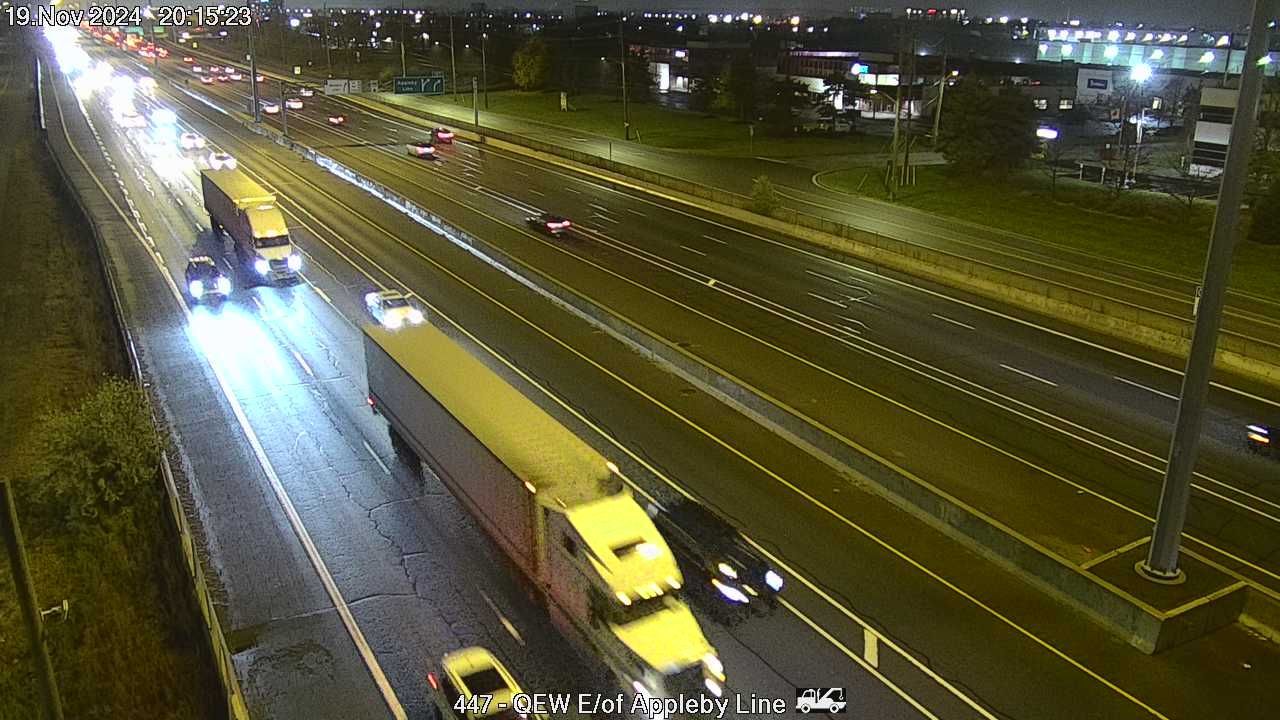 Burlington: QEW between Appleby Line and Burloak Drive