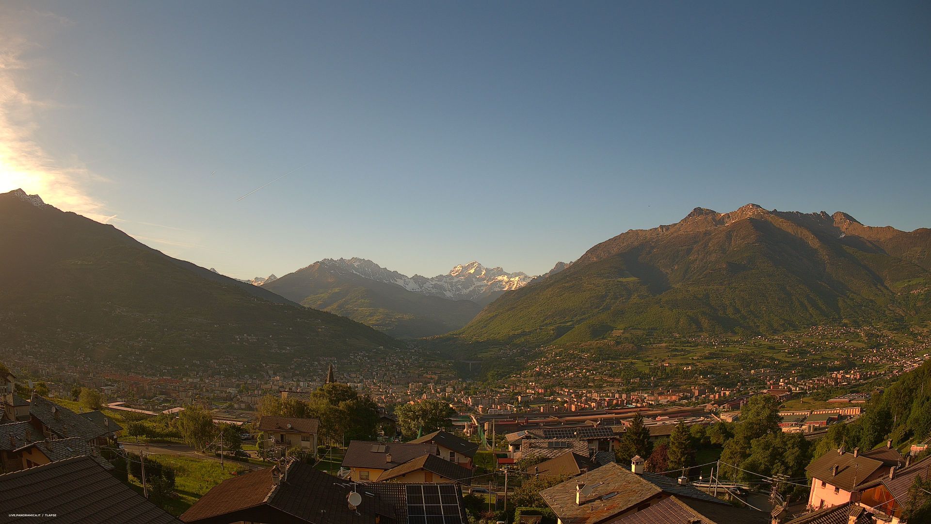 Charvensod › North: Grand Combin