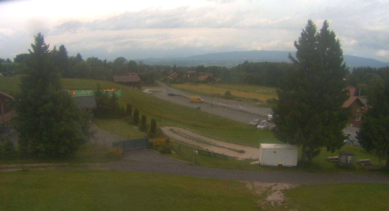 Orange › North-West: Leisure center Orange Montisel