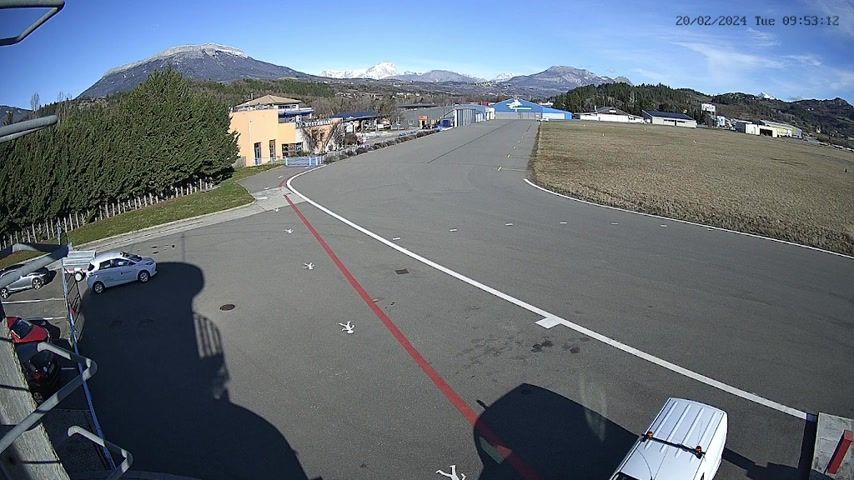 Tallard › North: Aérodrome de Gap