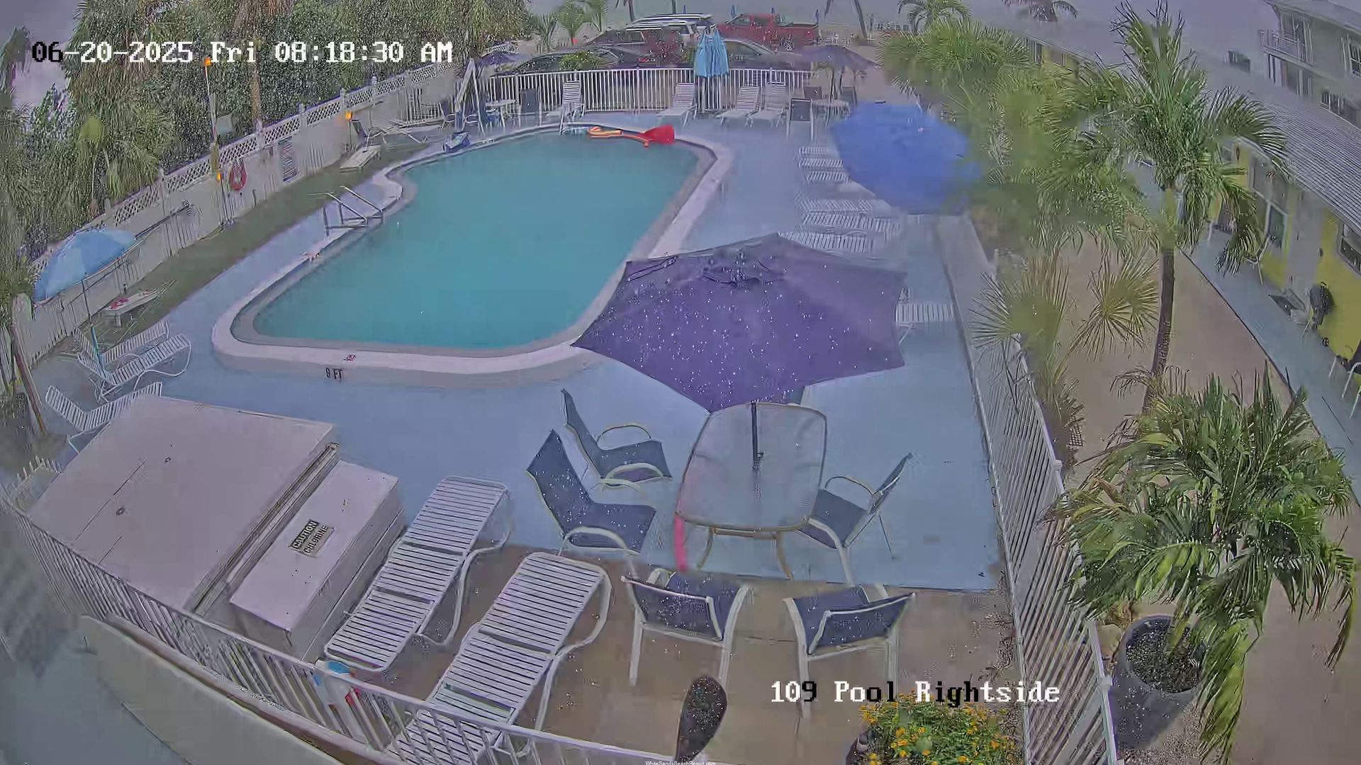 Holmes Beach: Anna Maria Island - Beachcam - White Sands Beach Resort