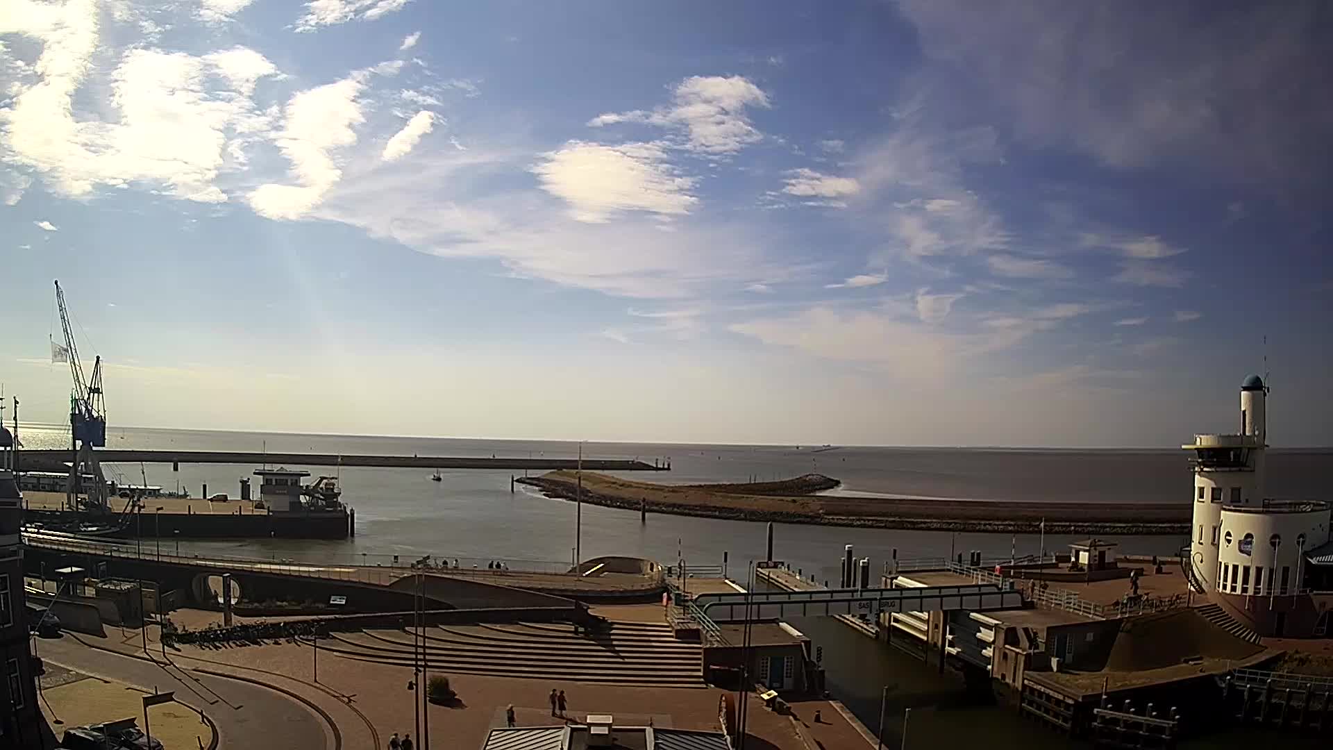 Webcam Harlingen: Port Entrance