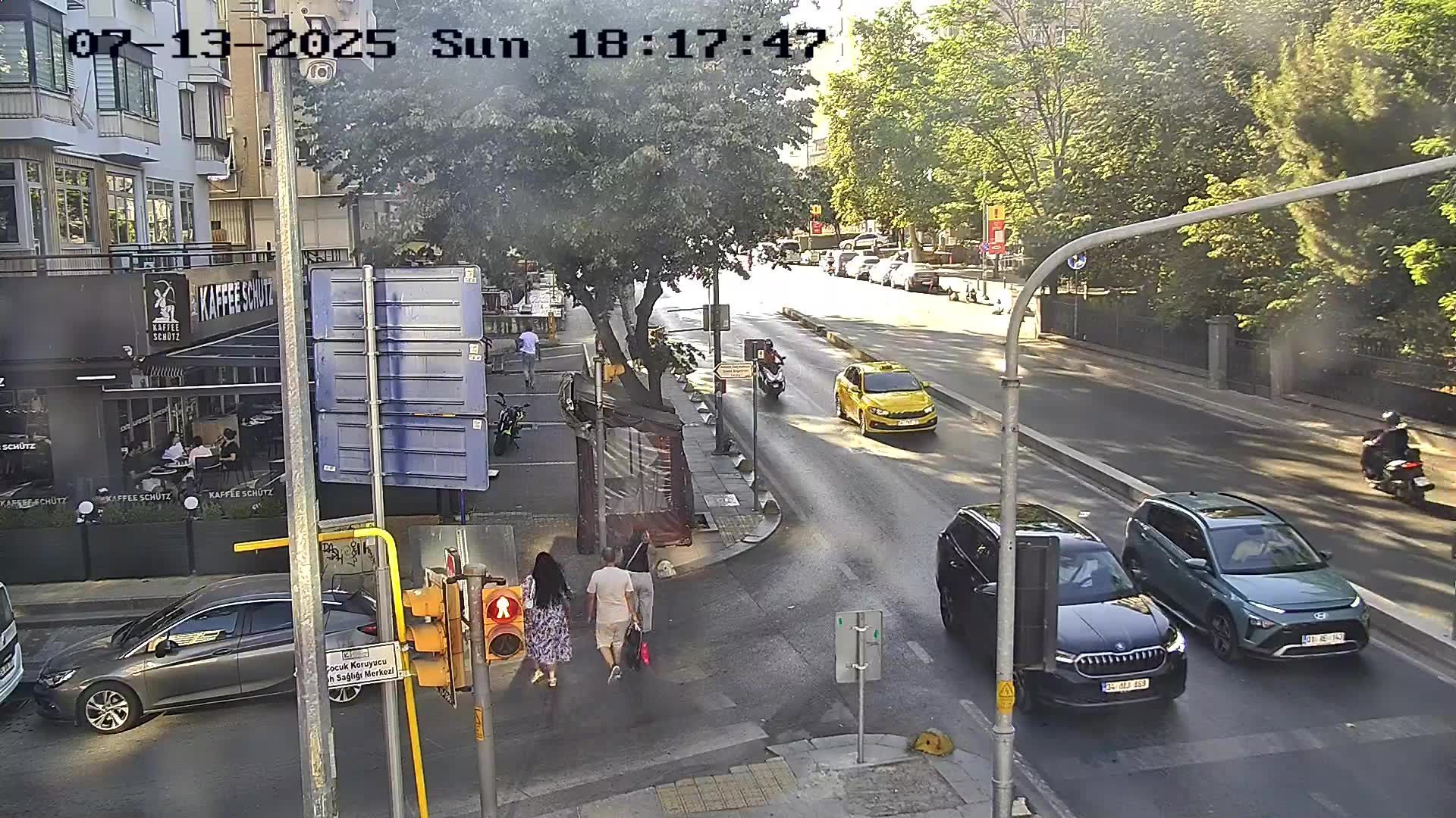 Goztepe Mahallesi: Göztepe - İstasyon Caddesi