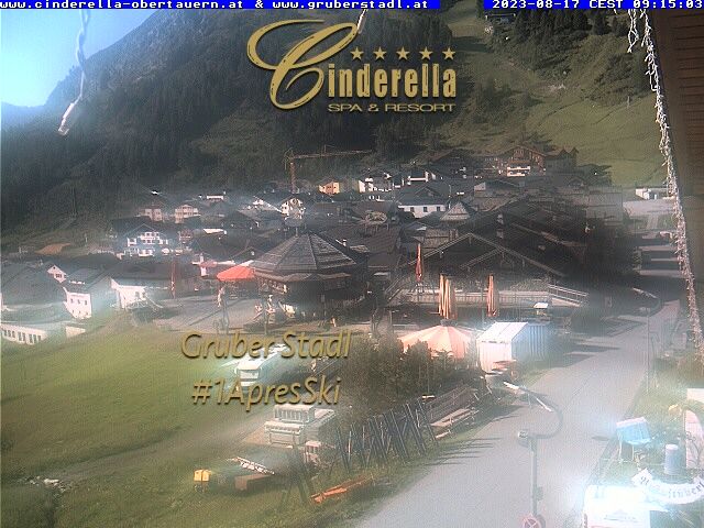 Obertauern: Webcam - Partymeile: Blick aud die Edelweiss- Flutlichtpiste, Gruberstadl, Latschnalm und Lürzeralm