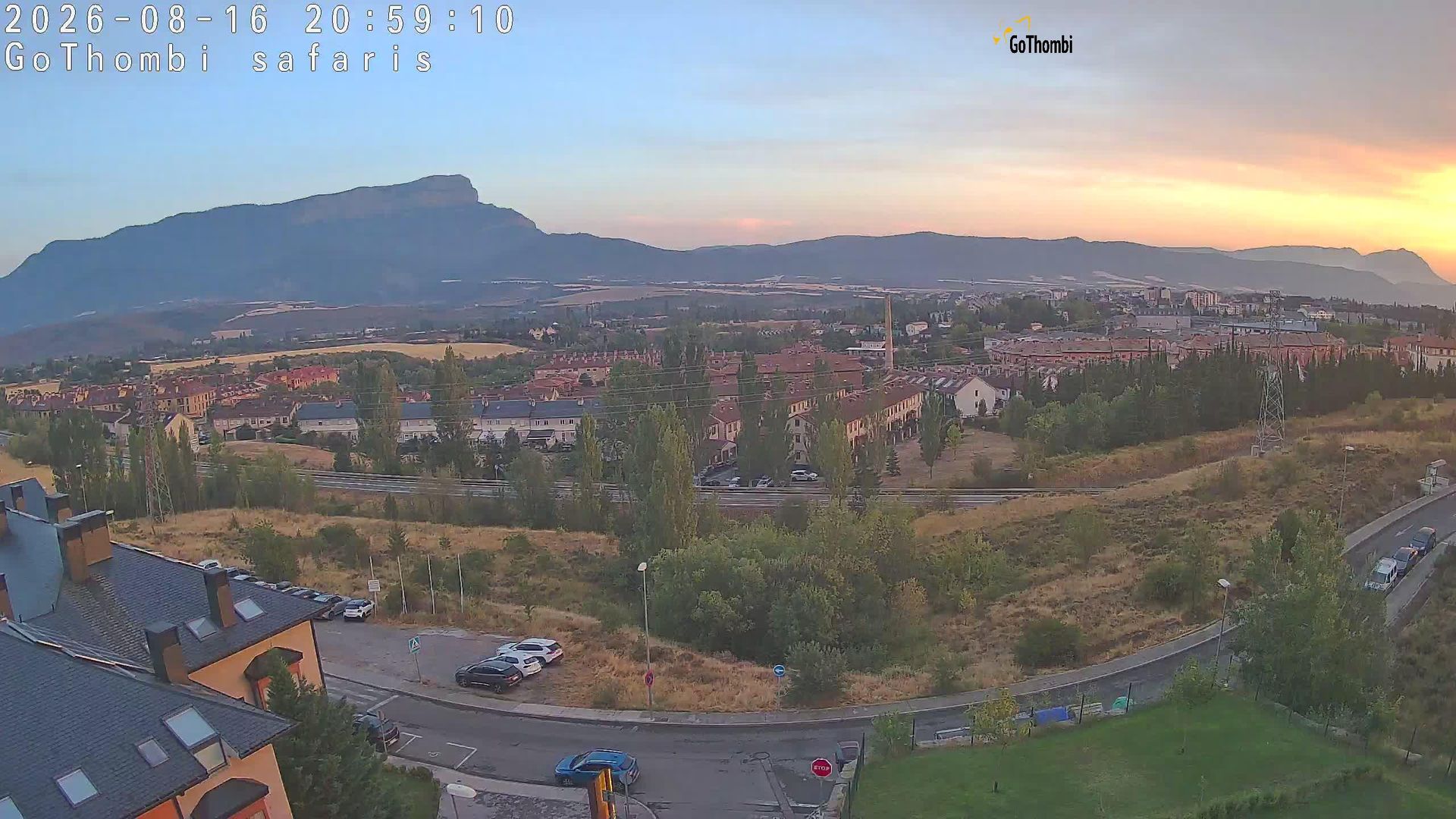 Jaca › South