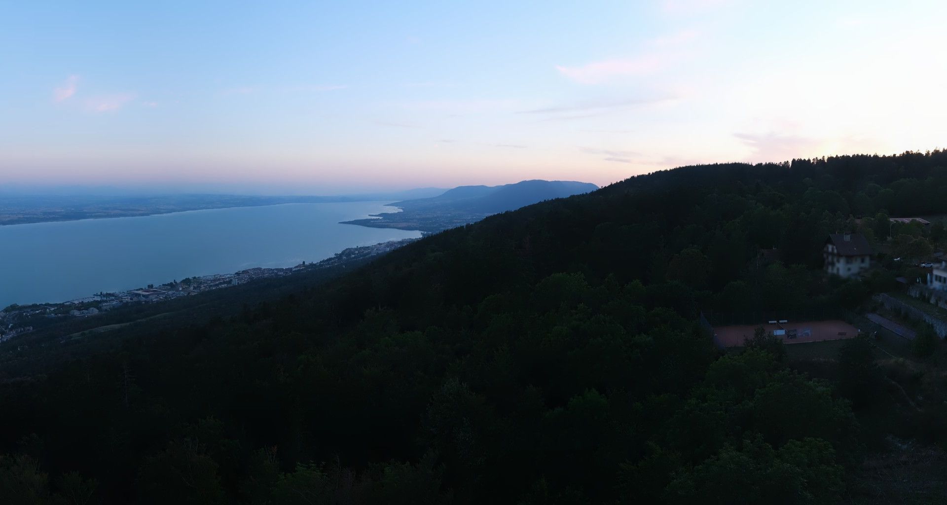 Neuchatel: Lake Neuchâtel